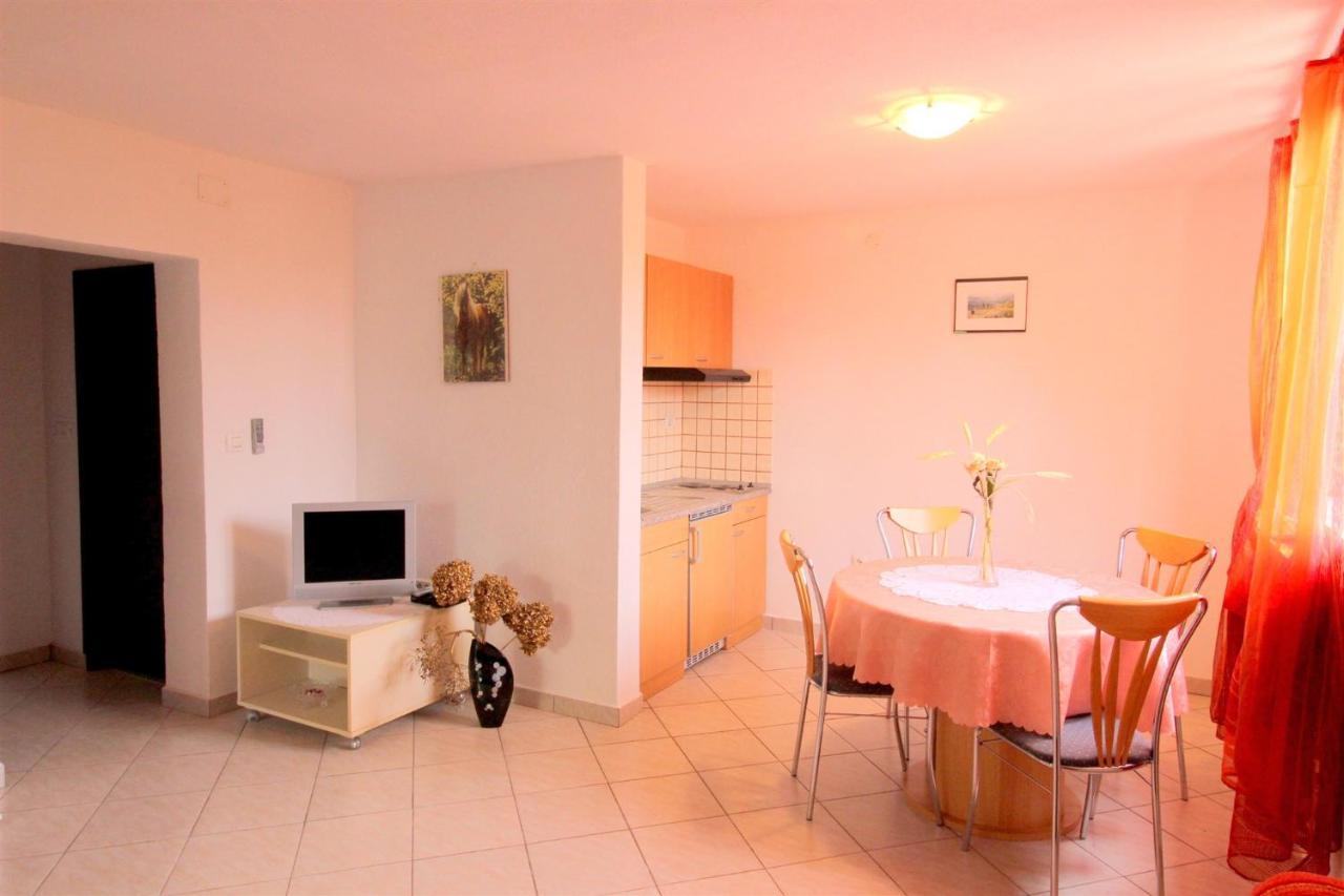 Gianna N2, 600 M From The Beach Novigrad  Zewnętrze zdjęcie